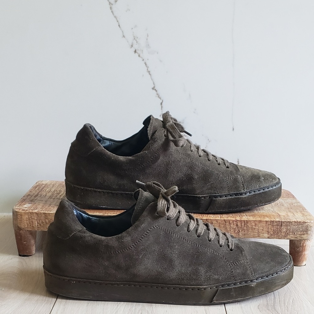 Vince Sneakers Mens 10 Olive Brown Suede Low Top Casual Minimalist Quiet Luxury